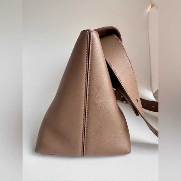 Balenciaga Soft Hourglass Bag - Picture 3 of 15